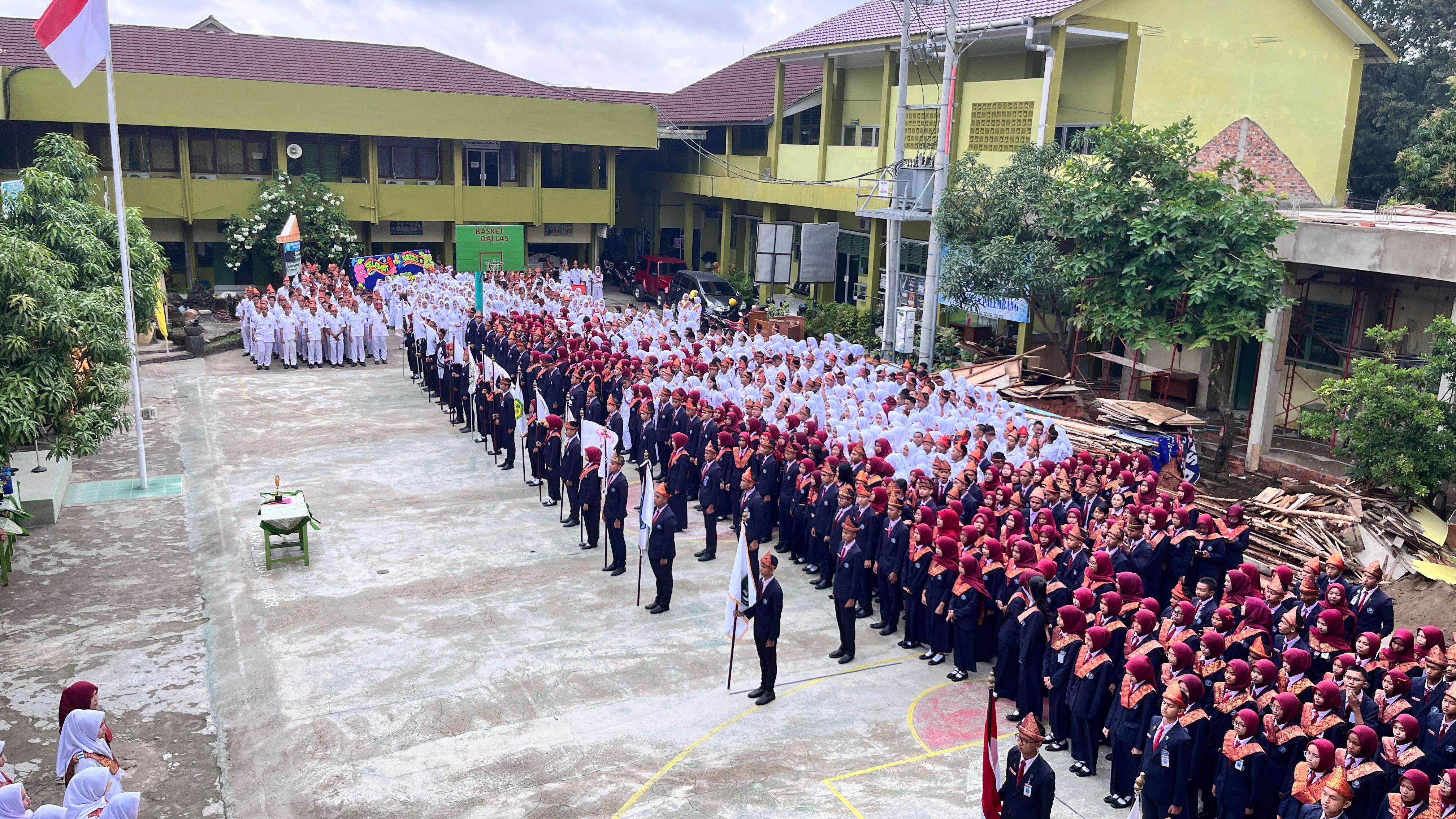 SERAH TERIMA PENGURUS OSIS/MPK/EKSTRAKURIKULER PERIODE 2025/2026 , SMA NEGERI 18 PALEMBANG